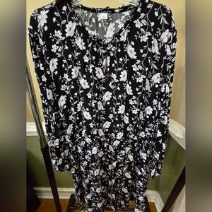 Old Navy Black & White Floral Dress